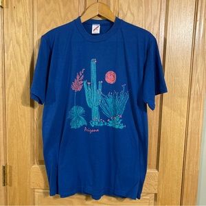 Vintage Arizona travel/souvenir t shirt with desert graphic